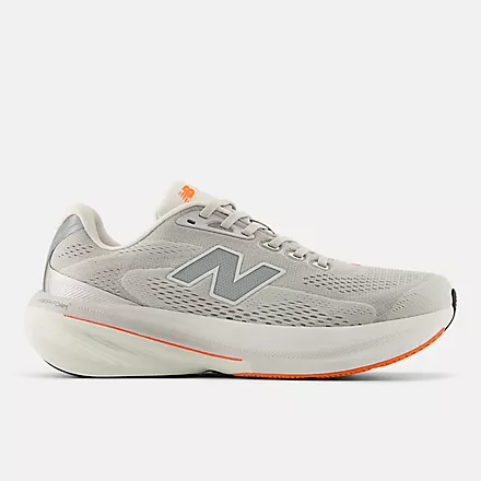 New Balance 860 v15